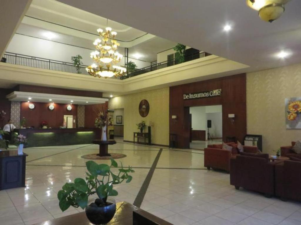 Insumo Palace Hotels & Resorts Kediri  Exteriér fotografie