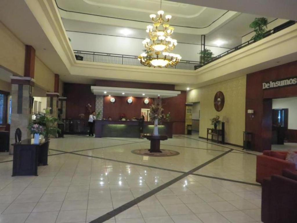 Insumo Palace Hotels & Resorts Kediri  Exteriér fotografie